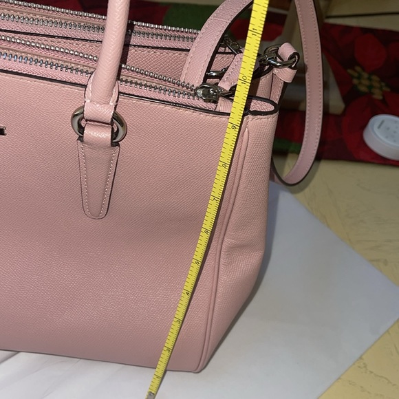 Coach Pink Pebbled Leather Purse. (unsure of model, but is authentic.) - Picture 12 of 12